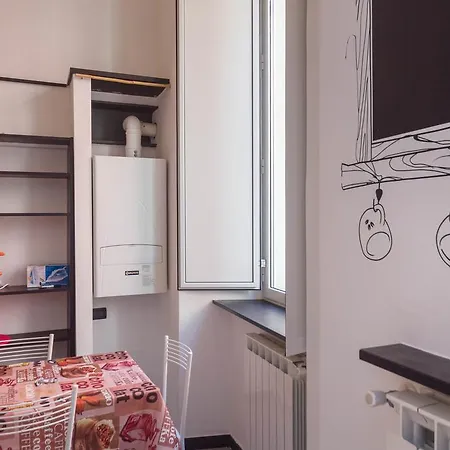 Genovahost - Low-cost Mascherona Apartment Genoa